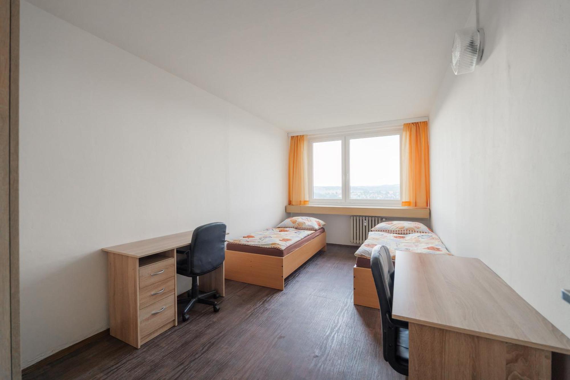 Tvm Tower Modrany Hostel Prague Exterior photo